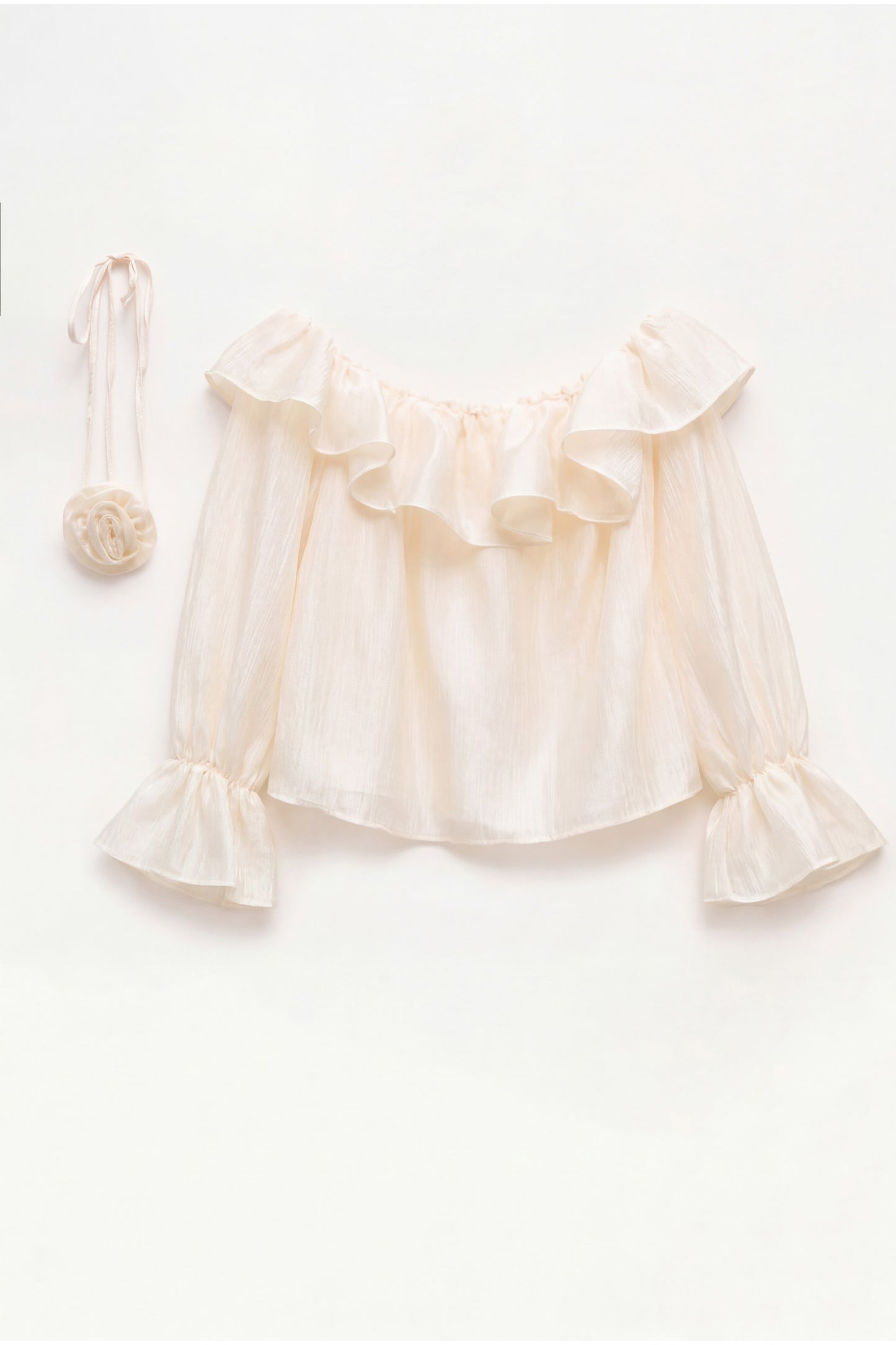 Krémová saténová halenka z ramen