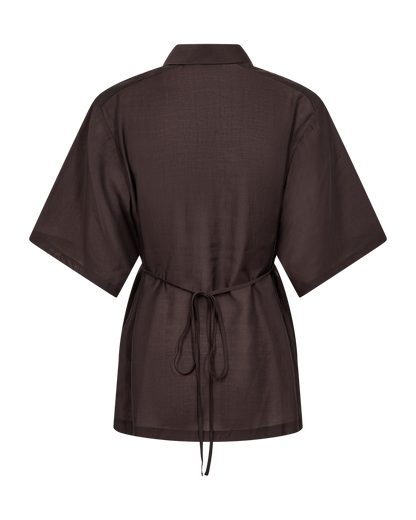 Hnědá košile s krátkými širokými rukávy