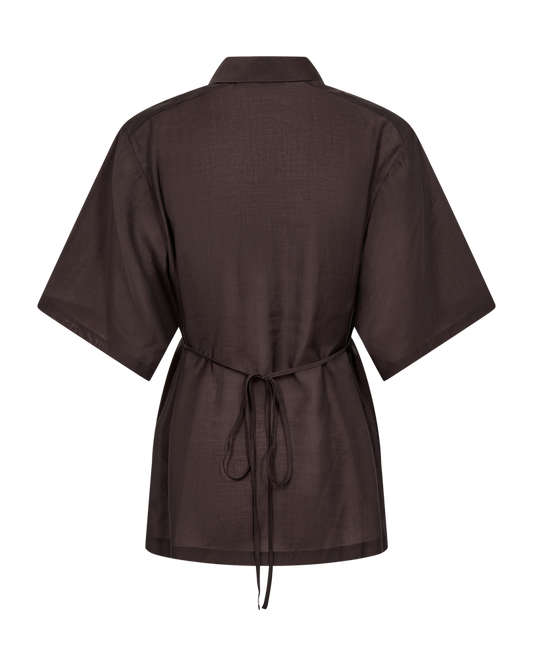 Hnědá košile s krátkými širokými rukávy