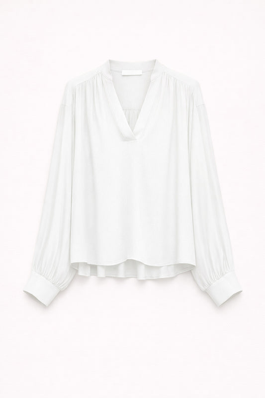 Bílá halenka do V ze 100% rayonu